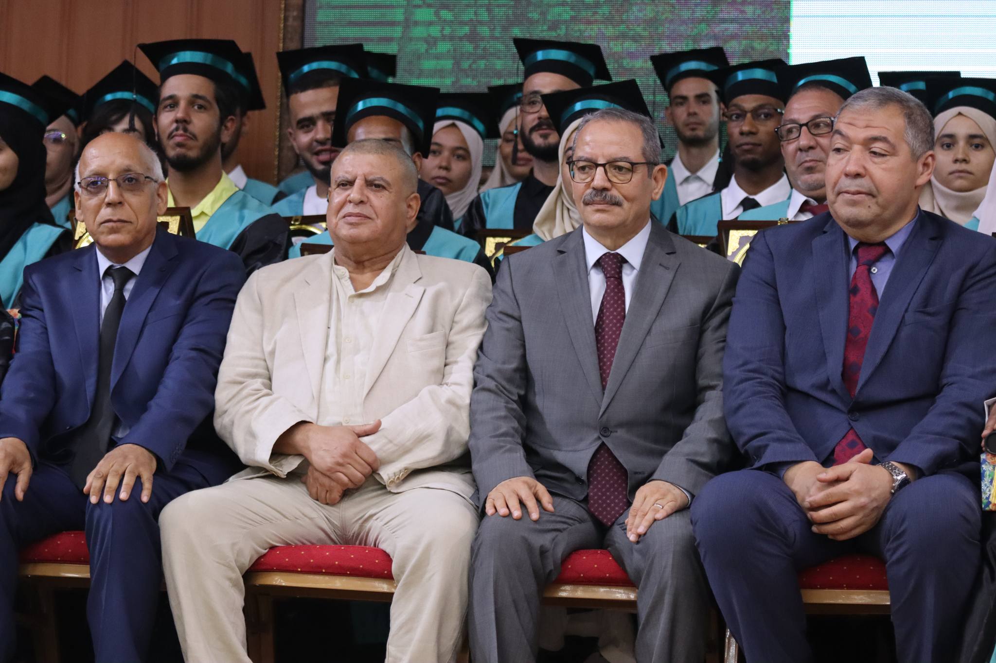 fnuni04